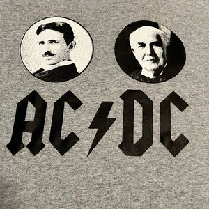 Like New Graphic AC/DC Electrical Tshirt (Tesla/Edison)